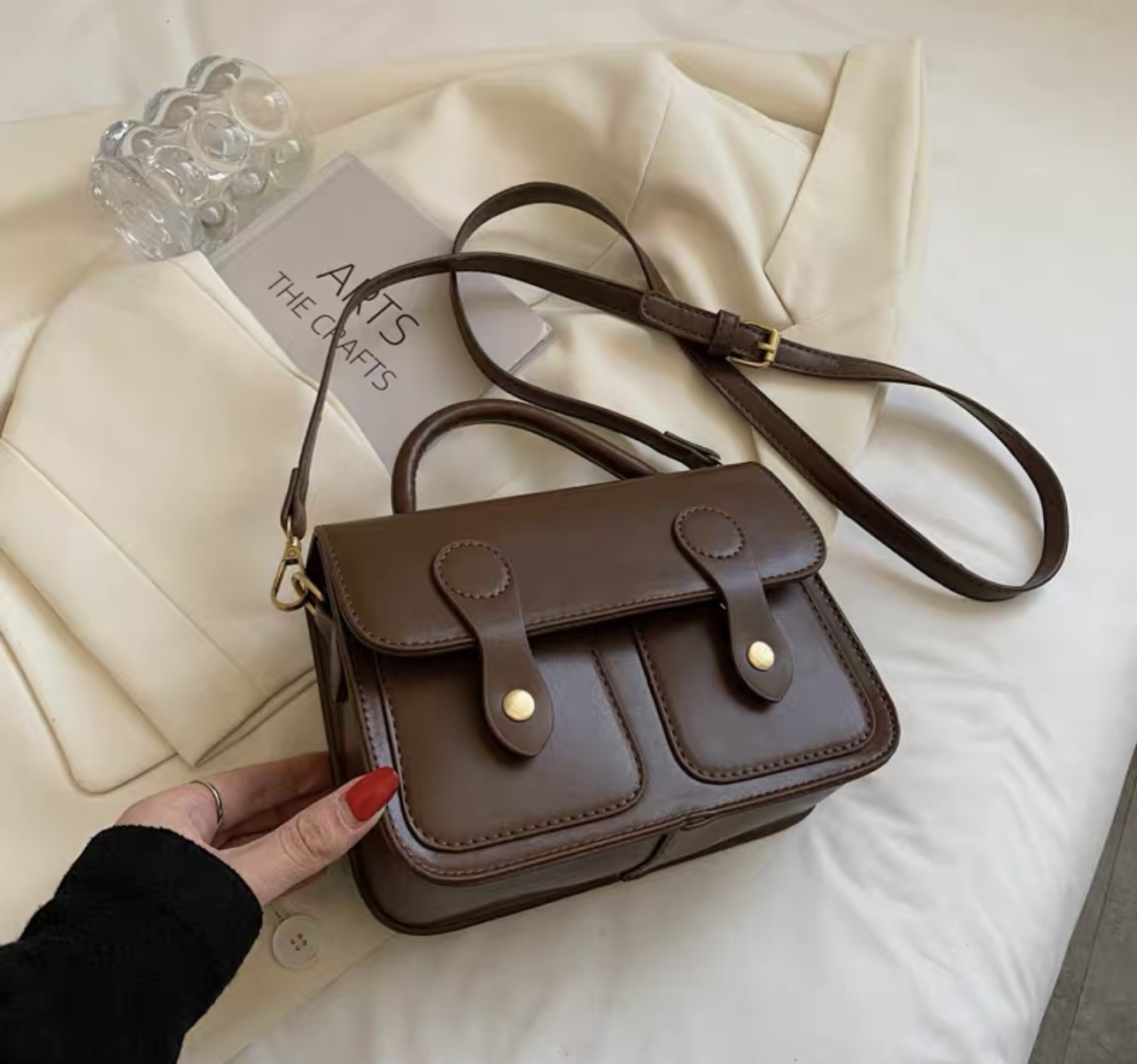 On the VIP list sling bag BG127 images